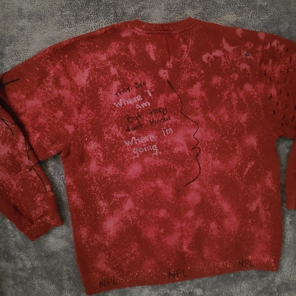 Sweater - Picture 6 of 8